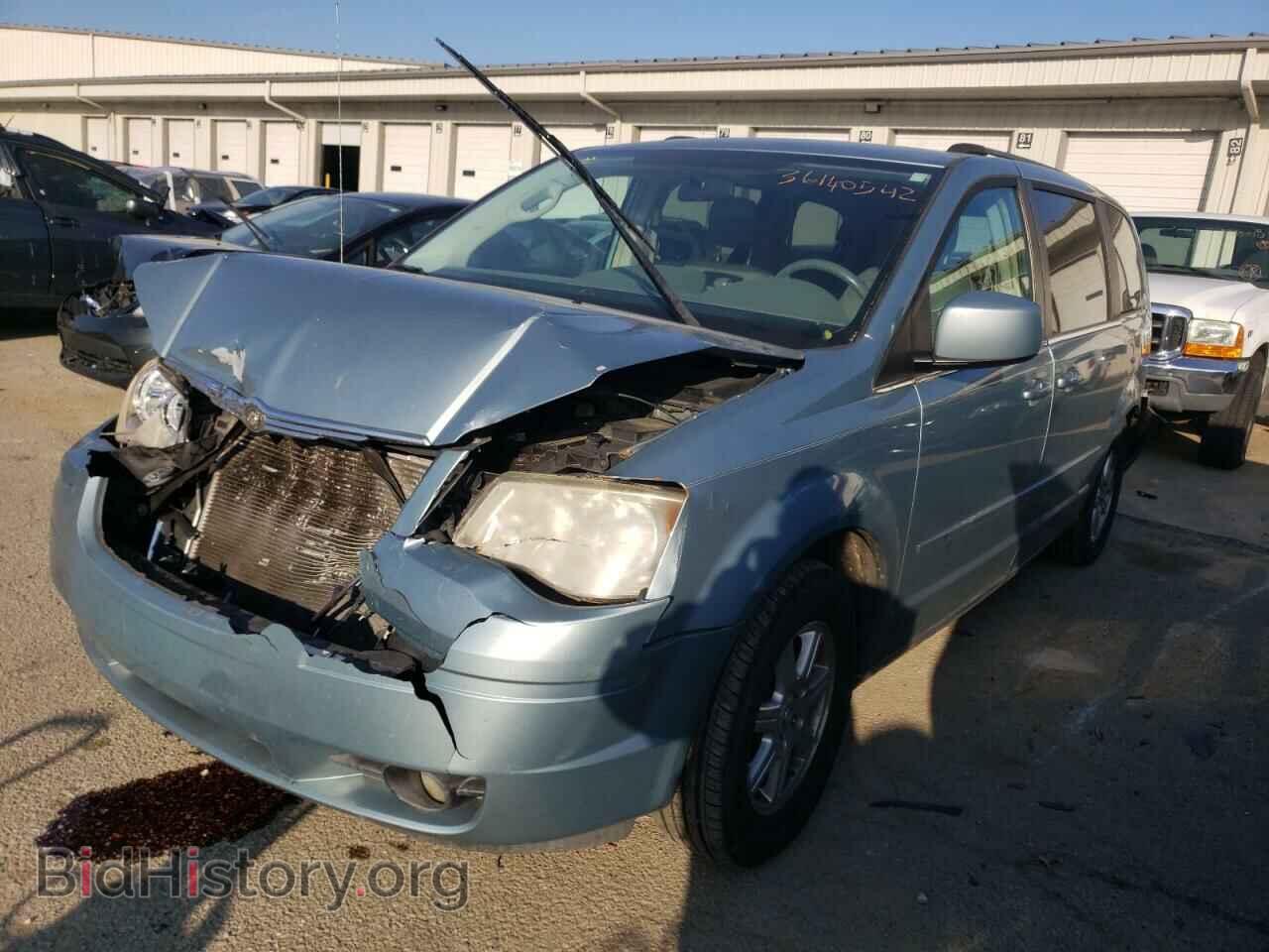 2008 CHRYSLER MINIVAN - VIN: 2A8HR54P08R799320 - Фото 2