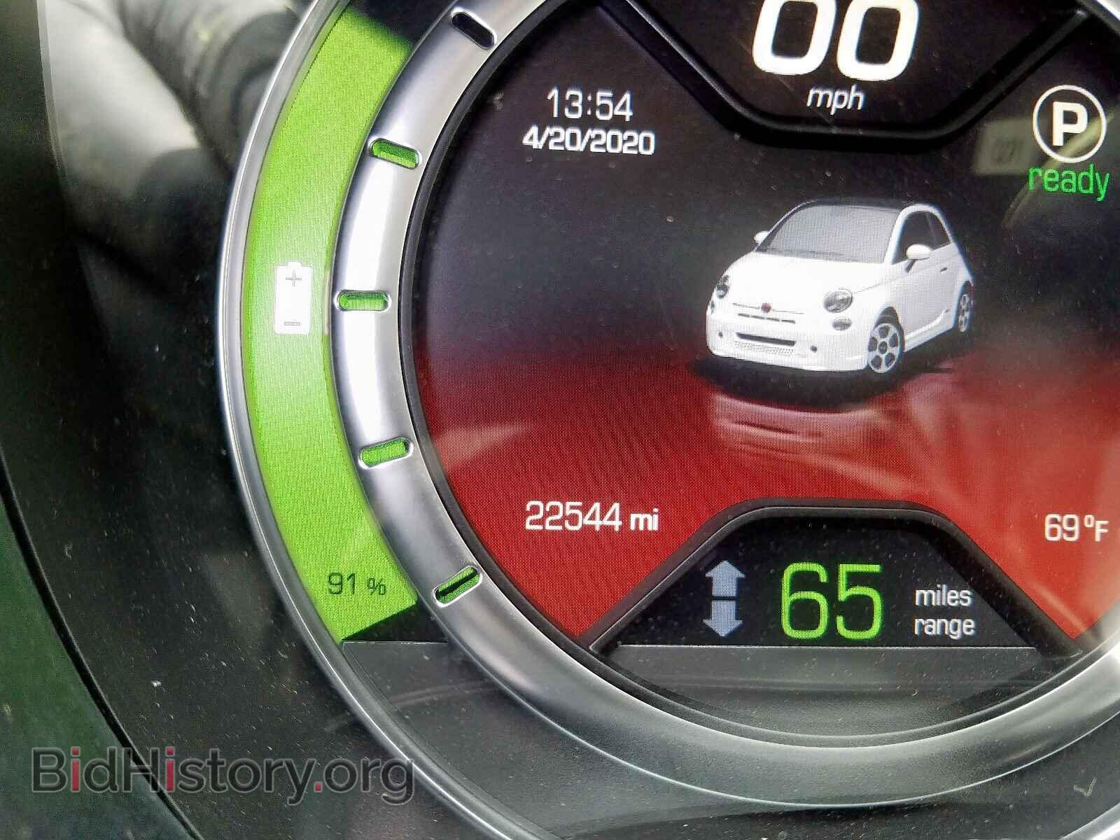 2017 FIAT 500 - VIN: 3C3CFFGE7HT600680 - Фото 8