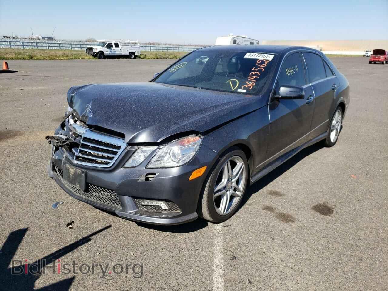 2011 MERCEDES-BENZ E-CLASS - VIN: WDDHF5GB2BA282845 - Фото 2