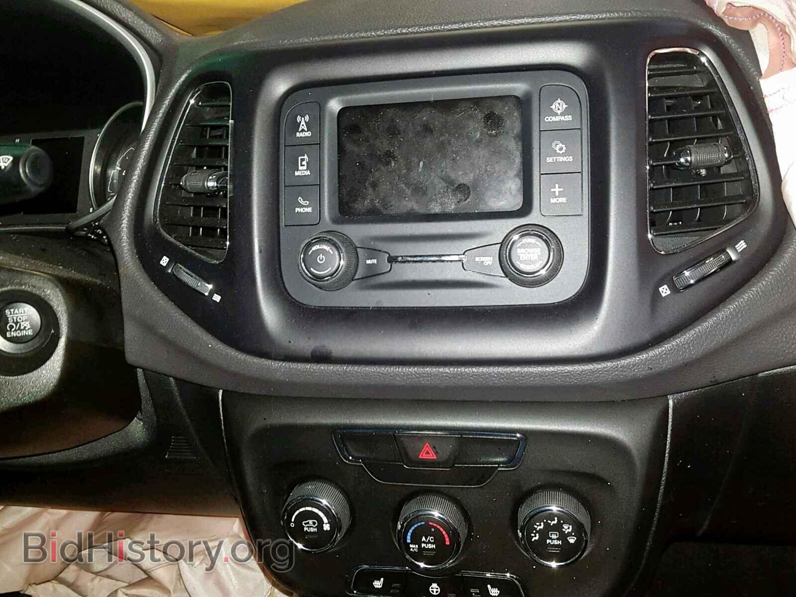 2018 JEEP COMPASS LA - VIN: 3C4NJDBB2JT400350 - Фото 9