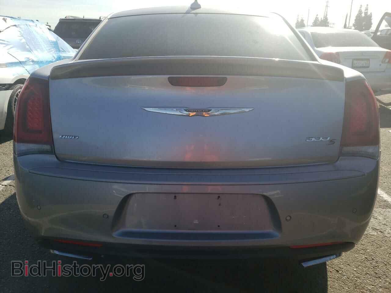 2018 CHRYSLER 300 - VIN: 2C3CCAGG2JH268854 - Фото 6