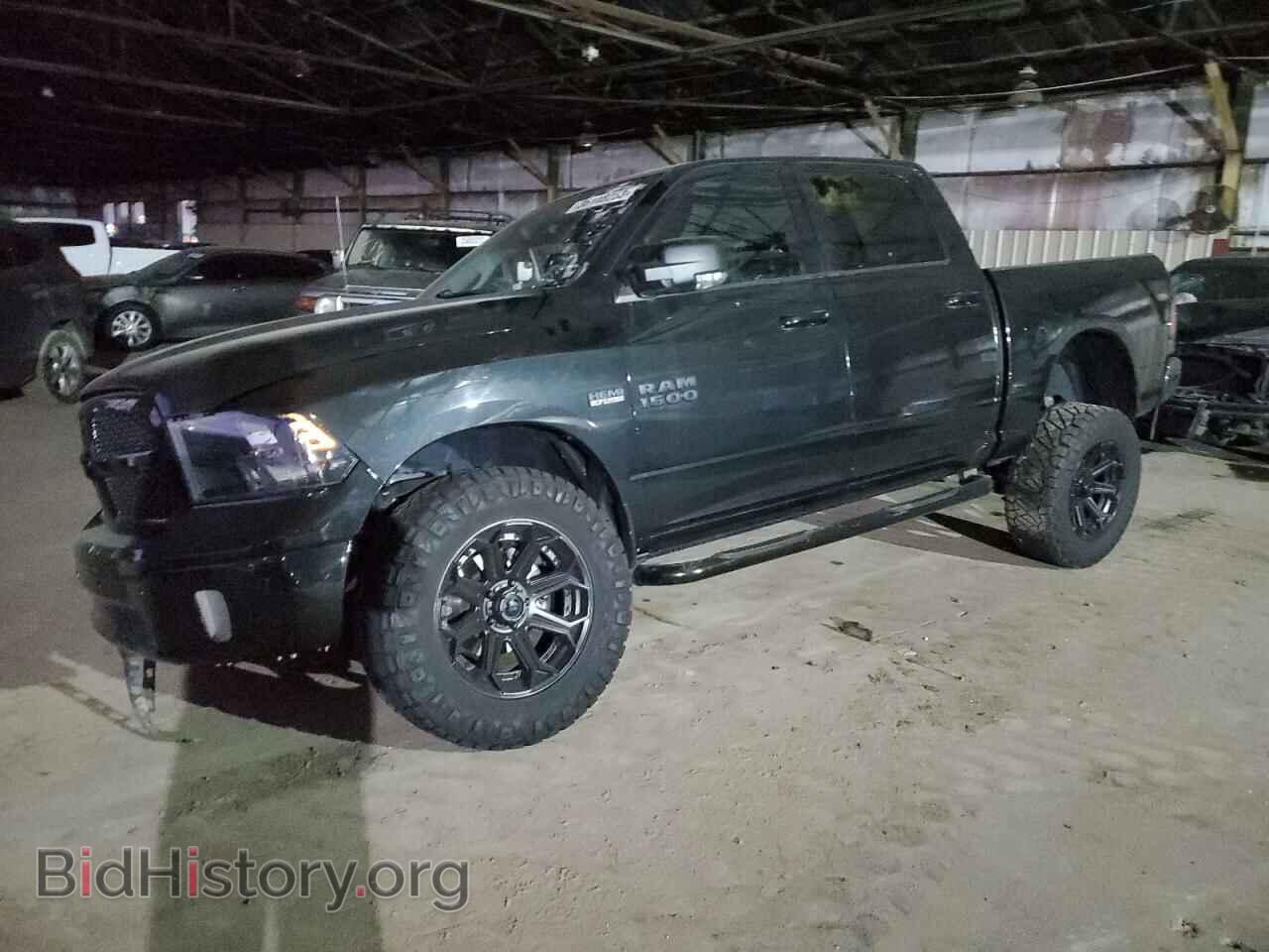 Фотография 1C6RR6LT6JS216633 - RAM 1500 2018