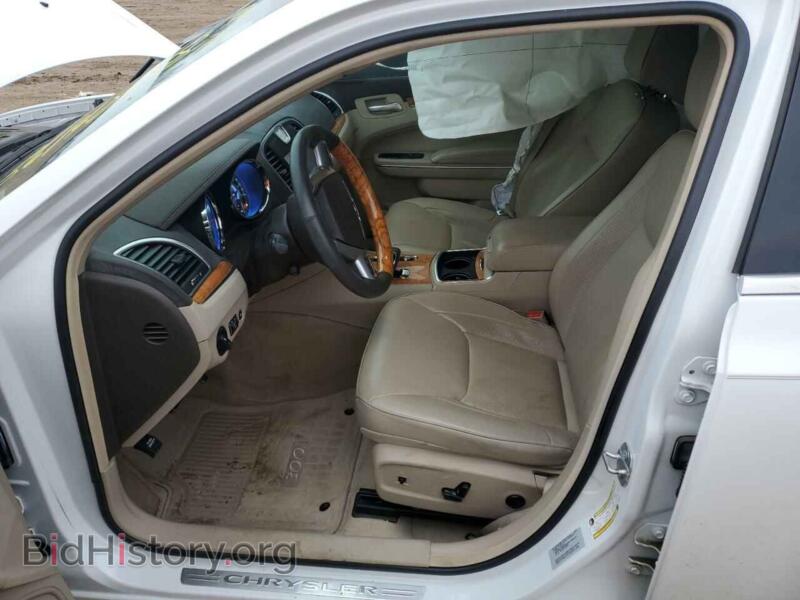 2014 Chrysler 300 (VIN 2C3CCAEG2EH380904) — photo 7 of 12
