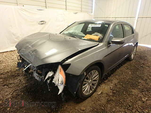 2013 CHRYSLER 200 - VIN: 1C3CCBAB8DN670618 - Фото 2