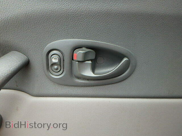 2003 SATURN VUE - VIN: 5GZCZ33D03S906448 - Фото 10
