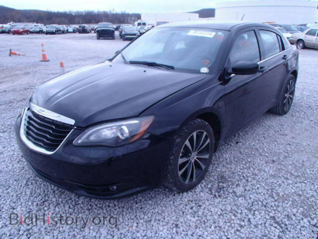 2013 CHRYSLER 200 - VIN: 1C3CCBBB2DN744923 - Фото 2