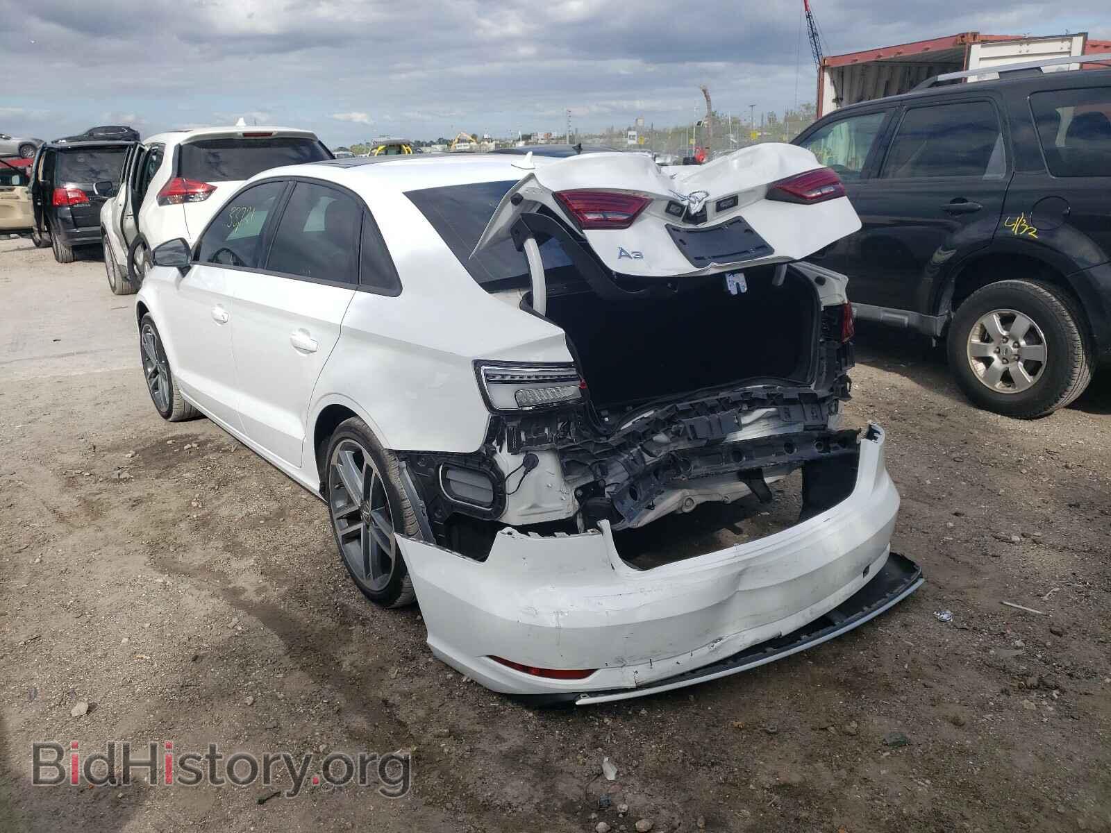 2017 AUDI A3 - VIN: WAUAUGFFXH1052574 - Фото 3