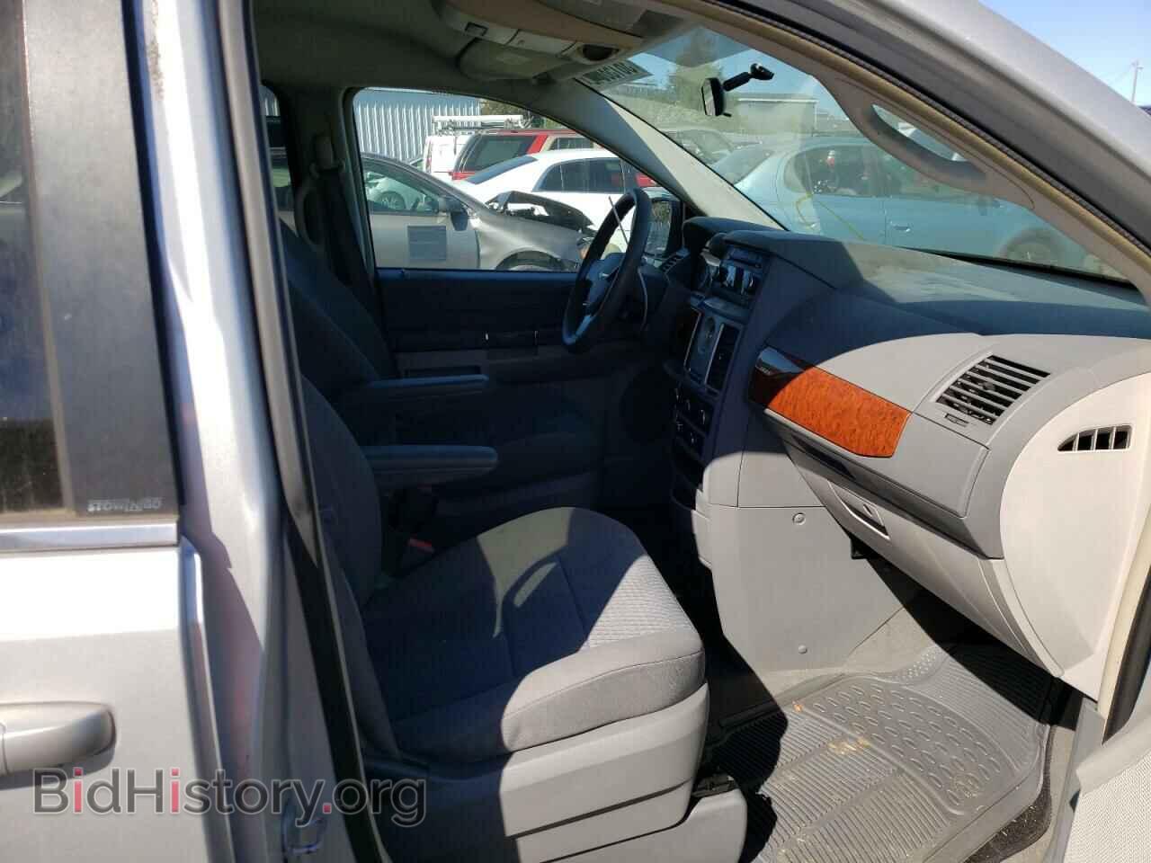 2009 CHRYSLER MINIVAN - VIN: 2A8HR44E49R569970 - Фото 5
