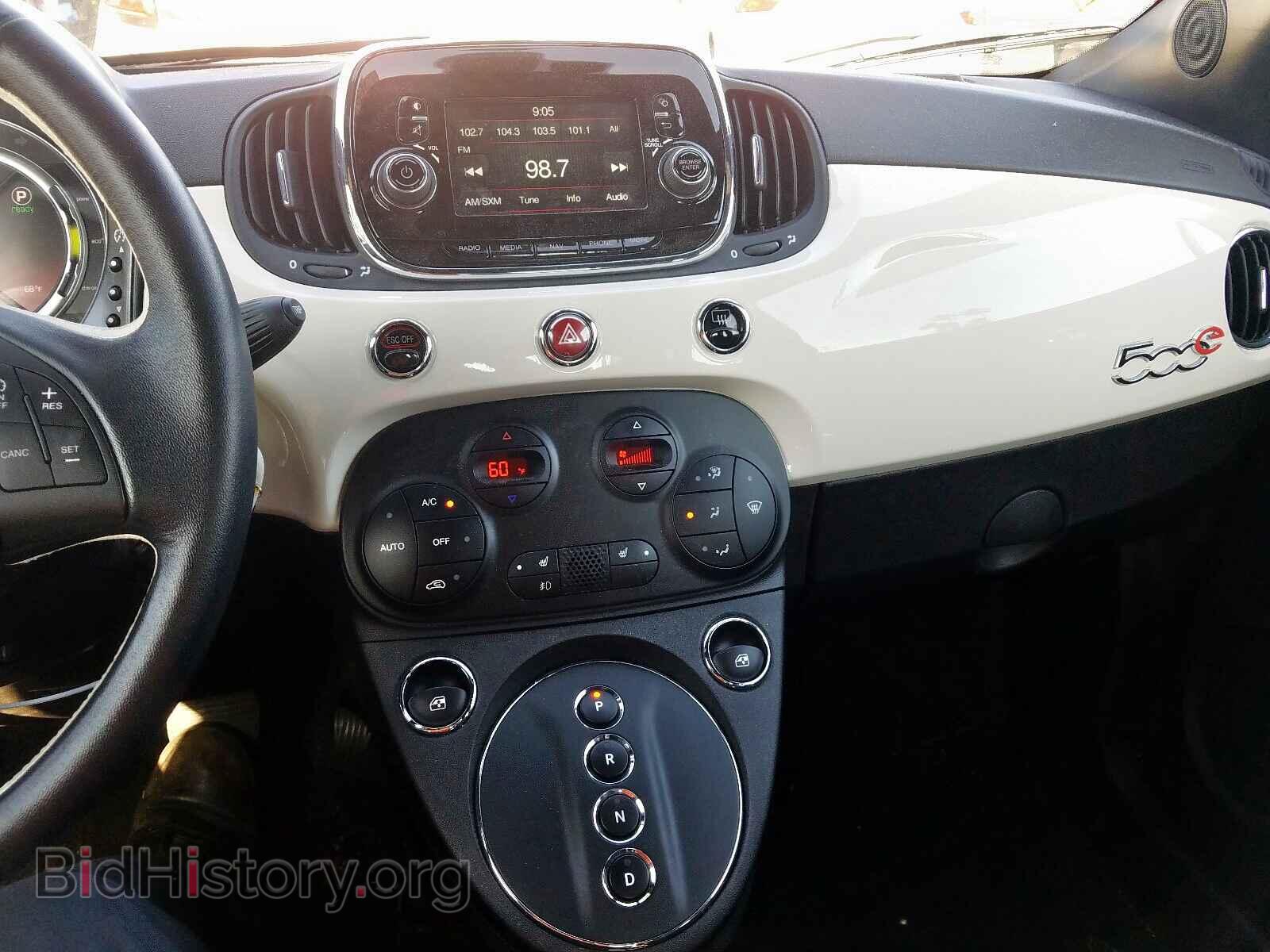 2017 FIAT 500 - VIN: 3C3CFFGEXHT598407 - Photo 9
