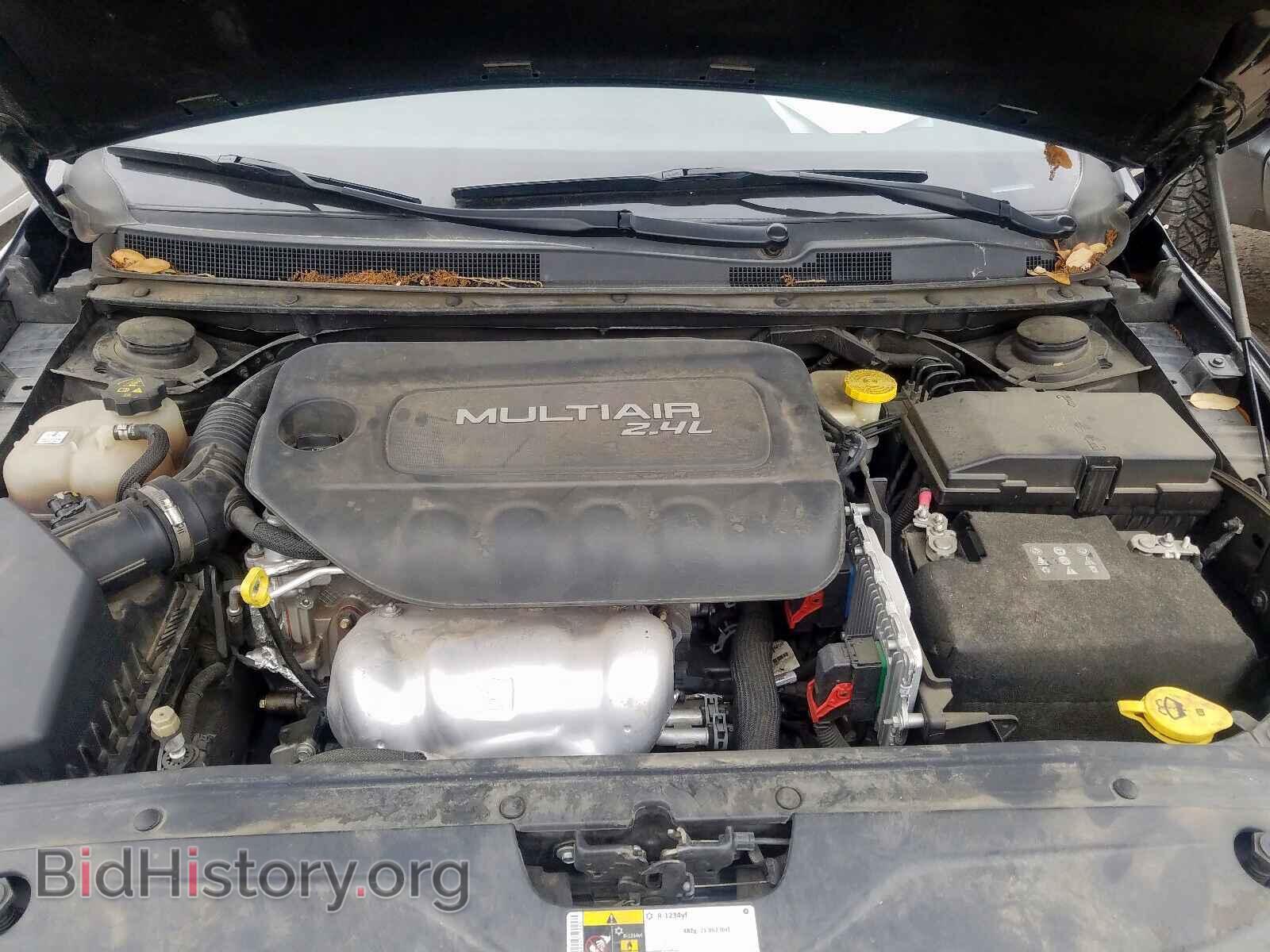 2016 CHRYSLER 200 - VIN: 1C3CCCAB6GN178132 - Фото 7