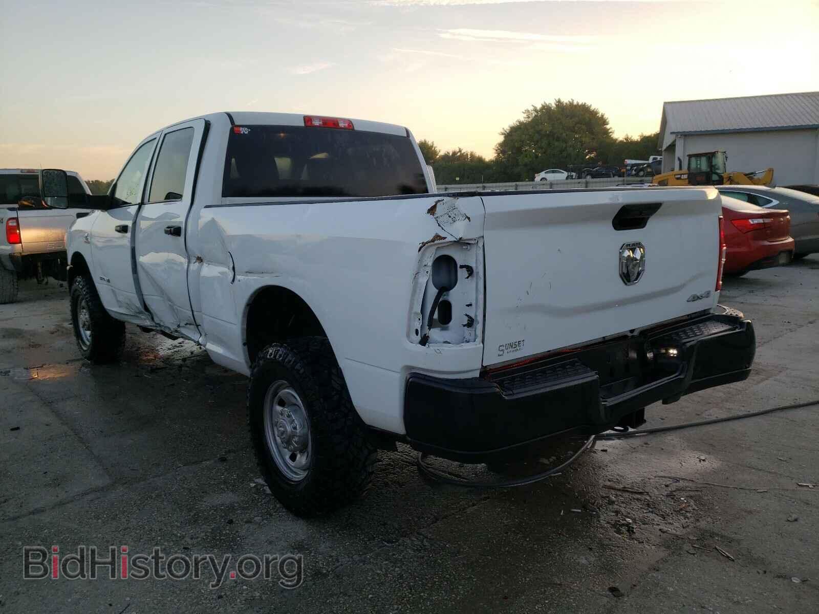 2019 RAM 2500 - VIN: 3C6UR5CL9KG708702 - Photo 3