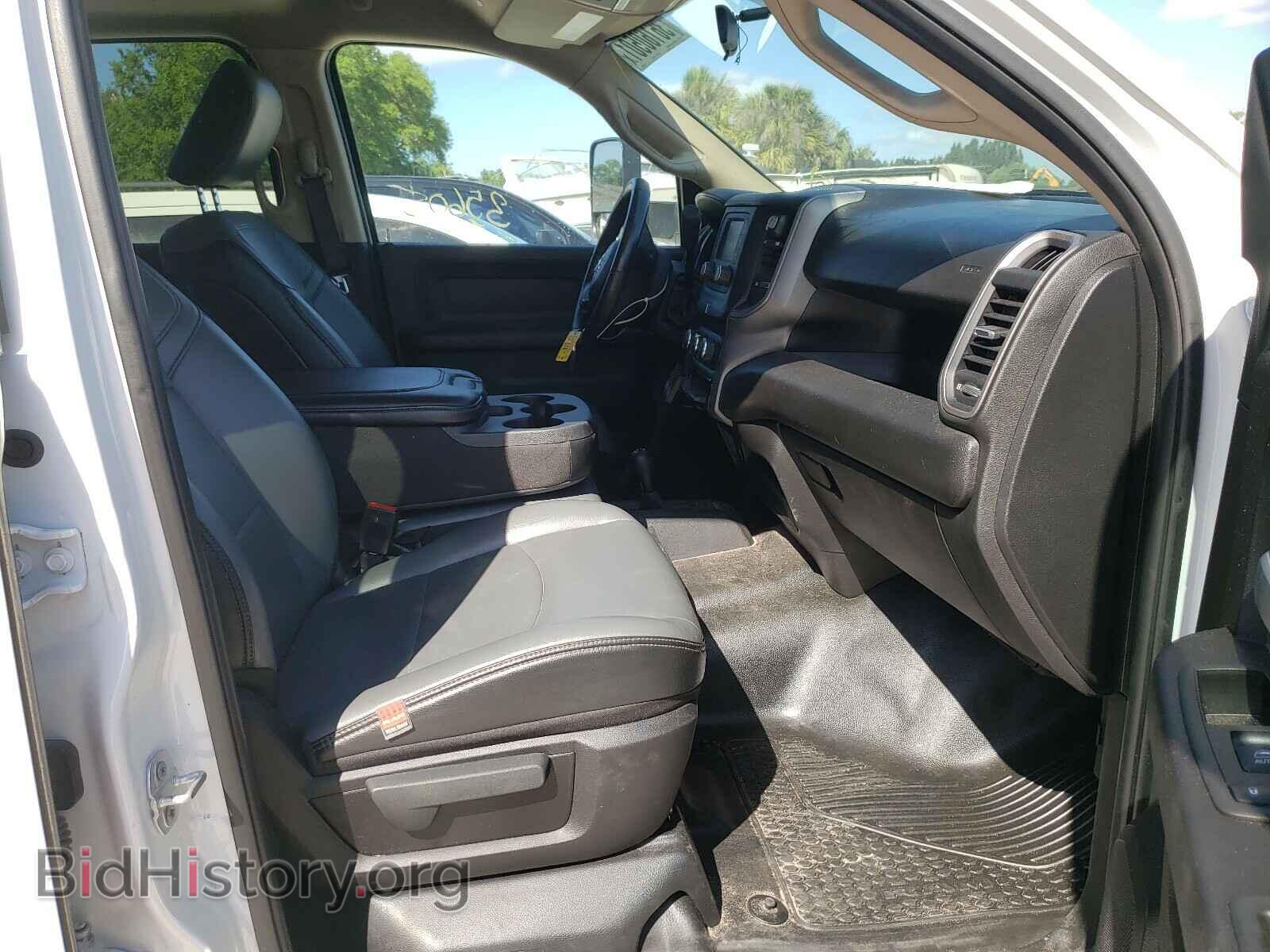 2019 RAM 2500 - VIN: 3C6UR5CL9KG708702 - Photo 5