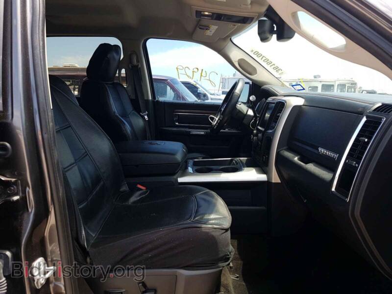2016 RAM 2500 (VIN 3C6UR5FL7GG298436) — фото 5 из 10
