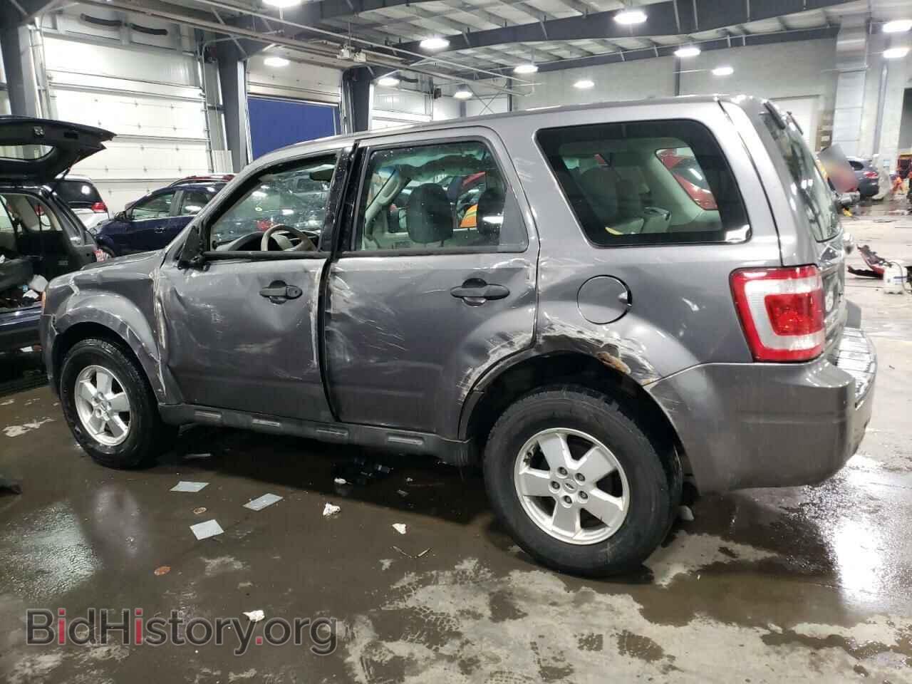 2011 FORD ESCAPE - VIN: 1FMCU0C79BKA44219 - Фото 2