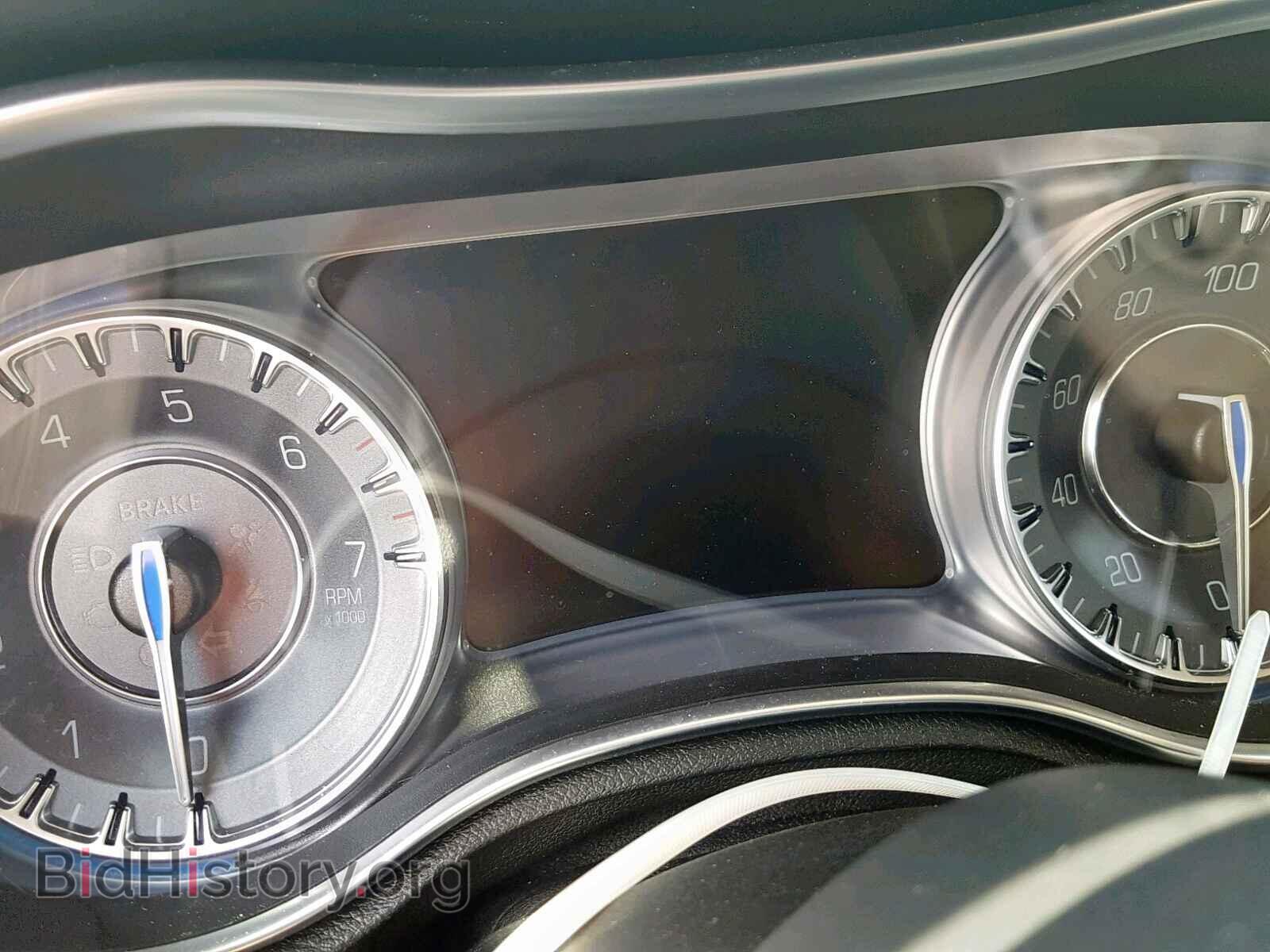 2015 CHRYSLER 300 - VIN: 2C3CCAAGXFH781513 - Фото 8
