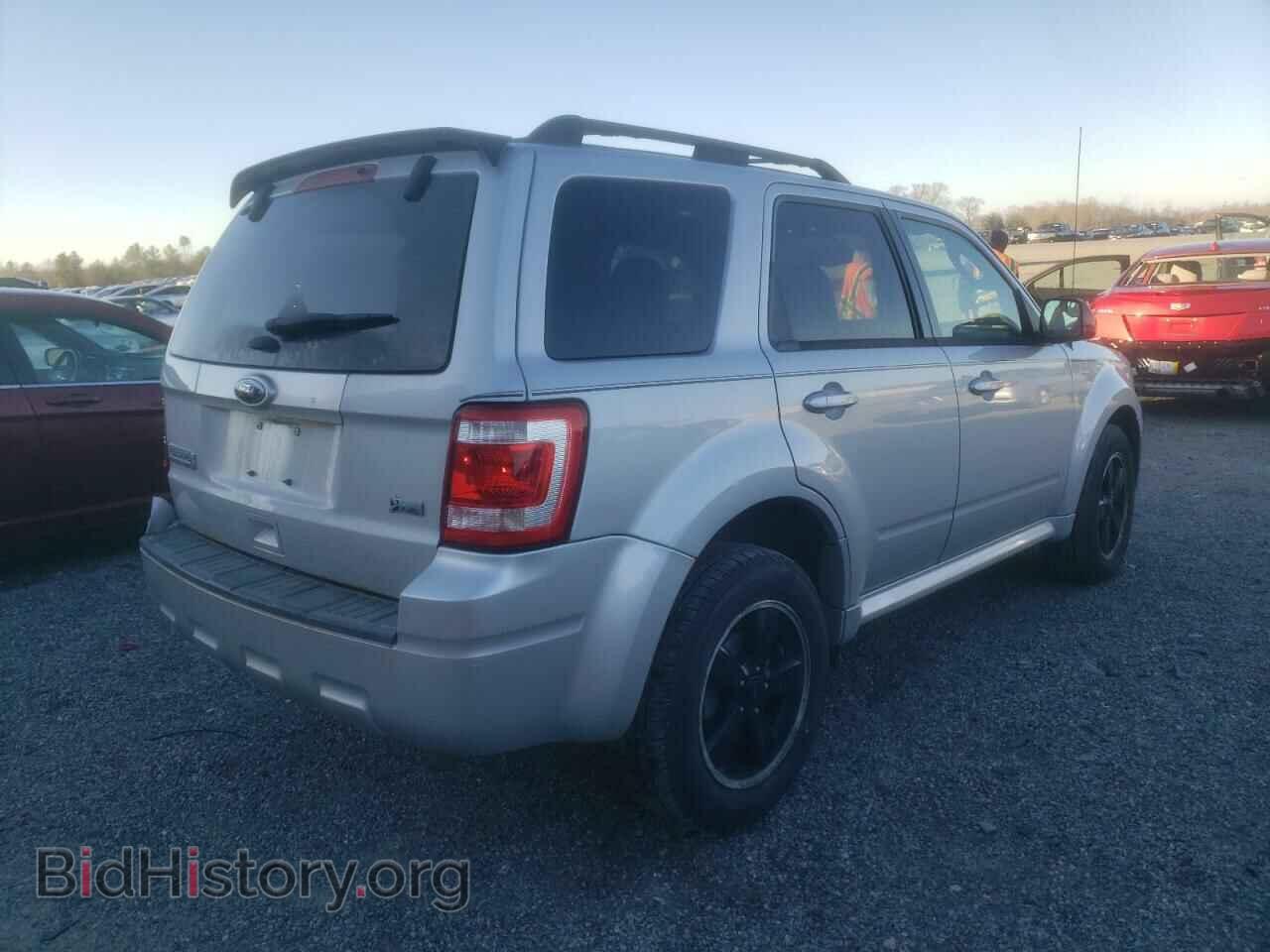 2011 FORD ESCAPE - VIN: 1FMCU9DG1BKC28900 - Фото 4