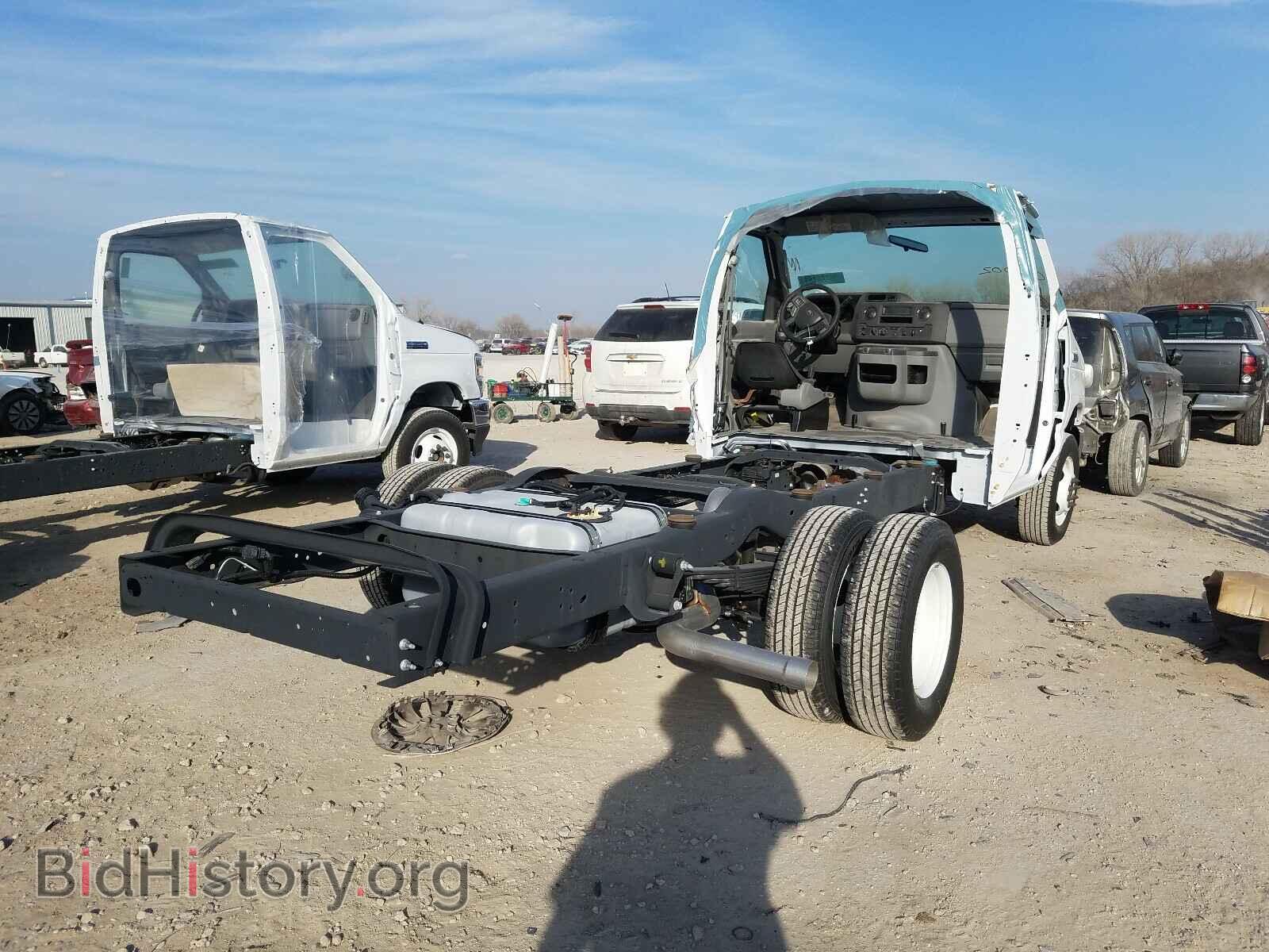 2021 FORD ECONOLINE - VIN: 1FDEE3FN7MDC02002 - Photo 4
