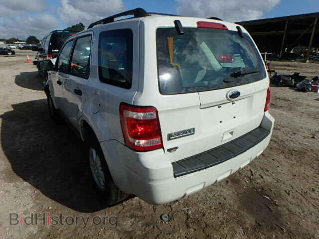 2011 FORD ESCAPE - VIN: 1FMCU0C74BKB57723 - Фото 3
