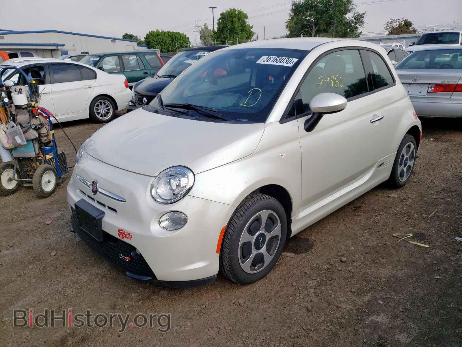 2017 FIAT 500 - VIN: 3C3CFFGE3HT586096 - Фото 2