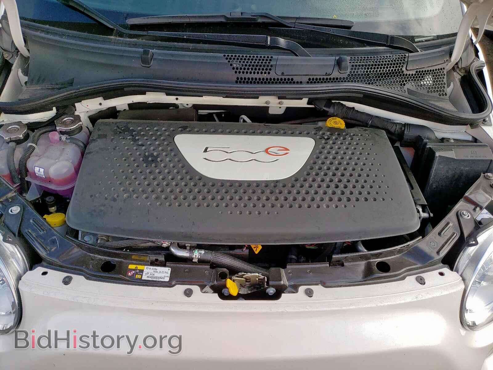 2017 FIAT 500 - VIN: 3C3CFFGE3HT586096 - Фото 7