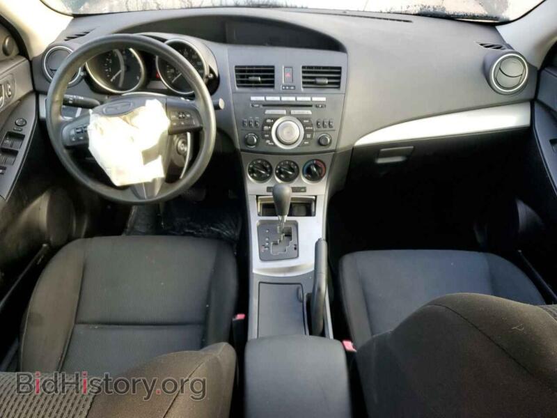 2011 Mazda 3 (VIN JM1BL1VF3B1417645) — фото 8 из 12