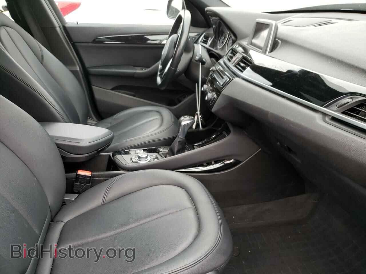 2016 BMW X1 - VIN: WBXHT3C3XGP885412 - Фото 5
