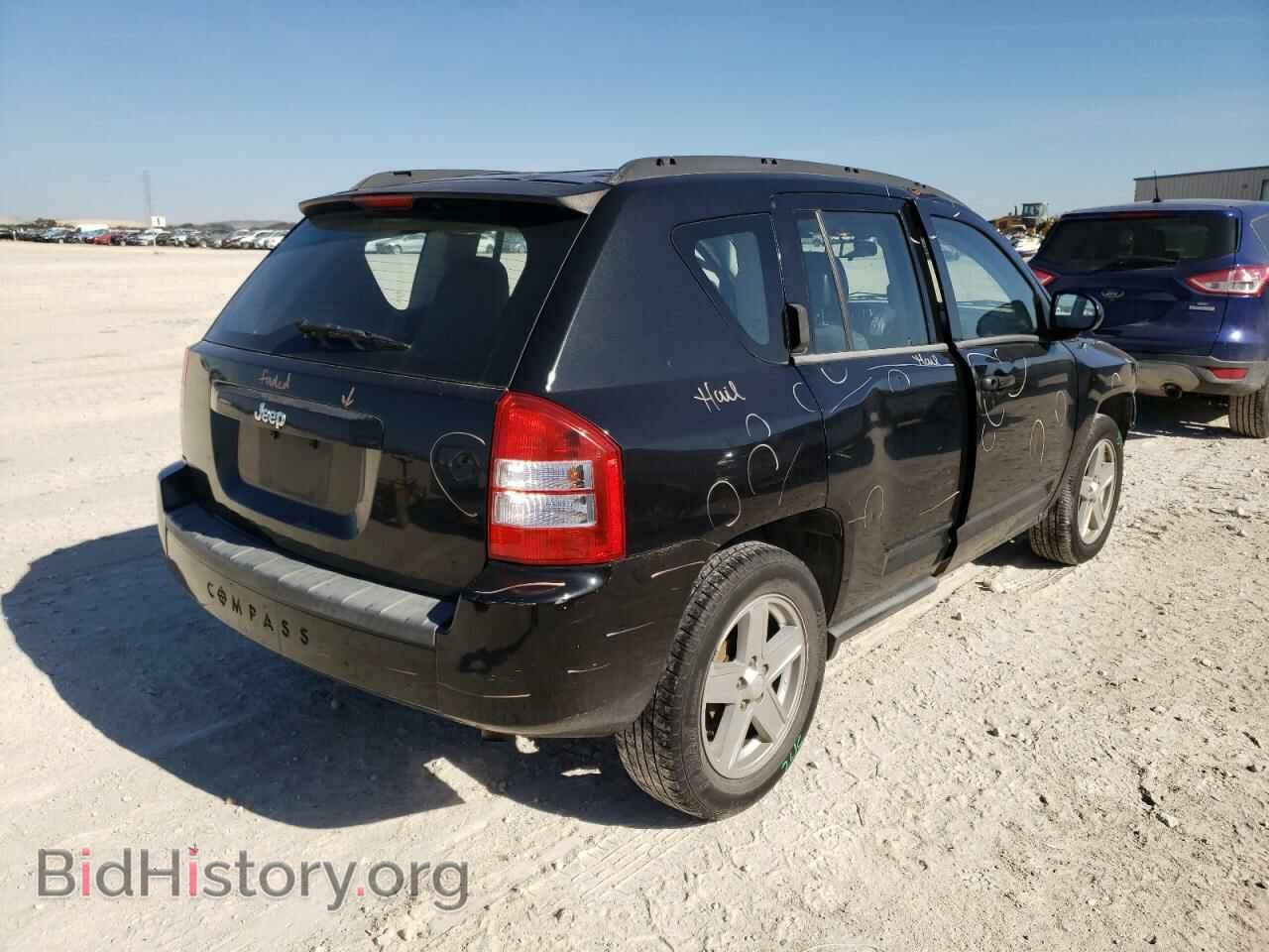 2010 JEEP COMPASS - VIN: 1J4NT4FBXAD582805 - Photo 4