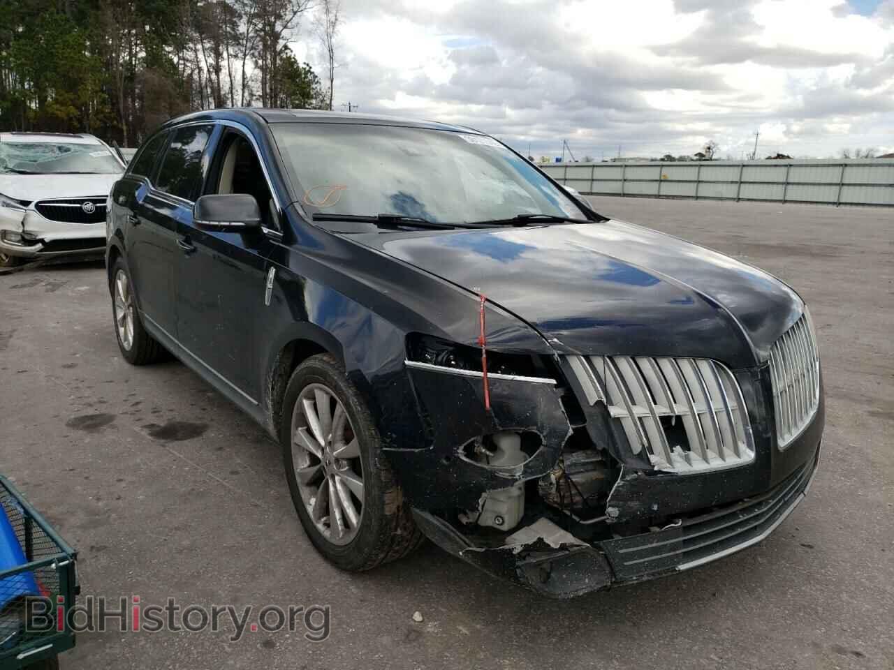 Photo 2LMHJ5AT2BBJ52207 - LINCOLN MKT 2011