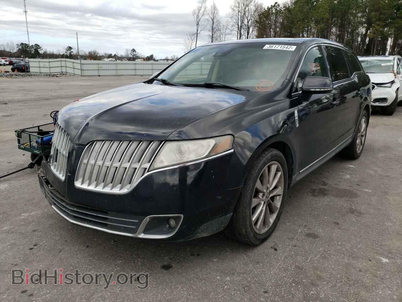 2011 LINCOLN MKT - VIN: 2LMHJ5AT2BBJ52207 - Фото 2