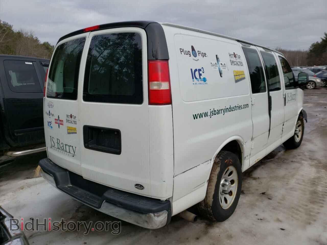 2011 CHEVROLET EXPRESS - VIN: 1GCSGAFX2B1106882 - Фото 4