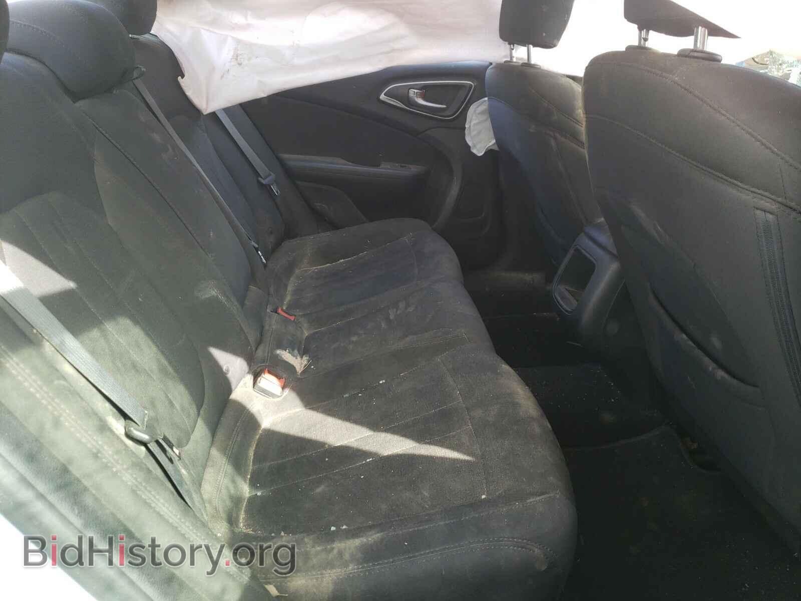 2016 CHRYSLER 200 - VIN: 1C3CCCAB8GN136965 - Фото 6