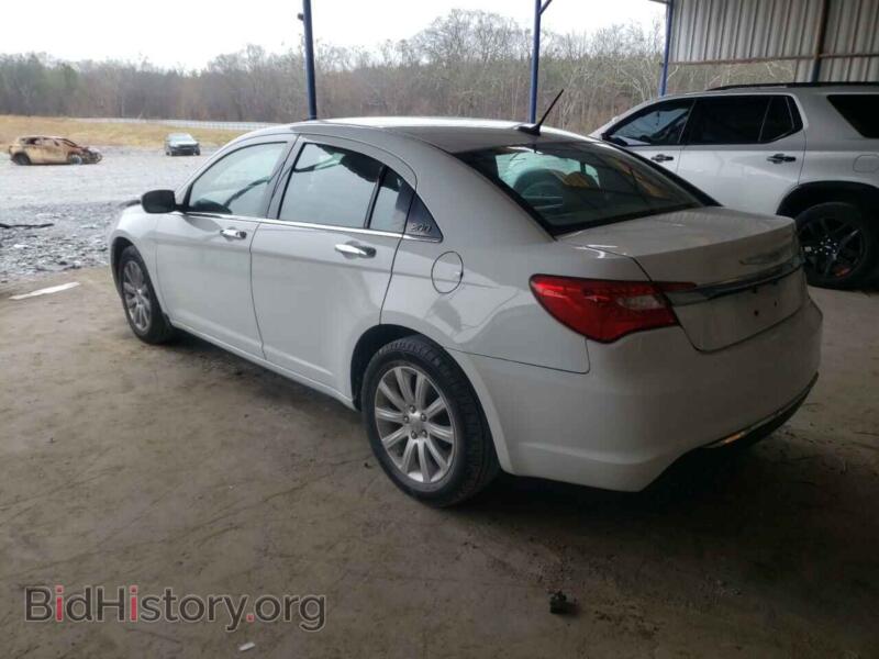 2013 Chrysler 200 (VIN 1C3CCBCG8DN723861) — photo 3 of 10