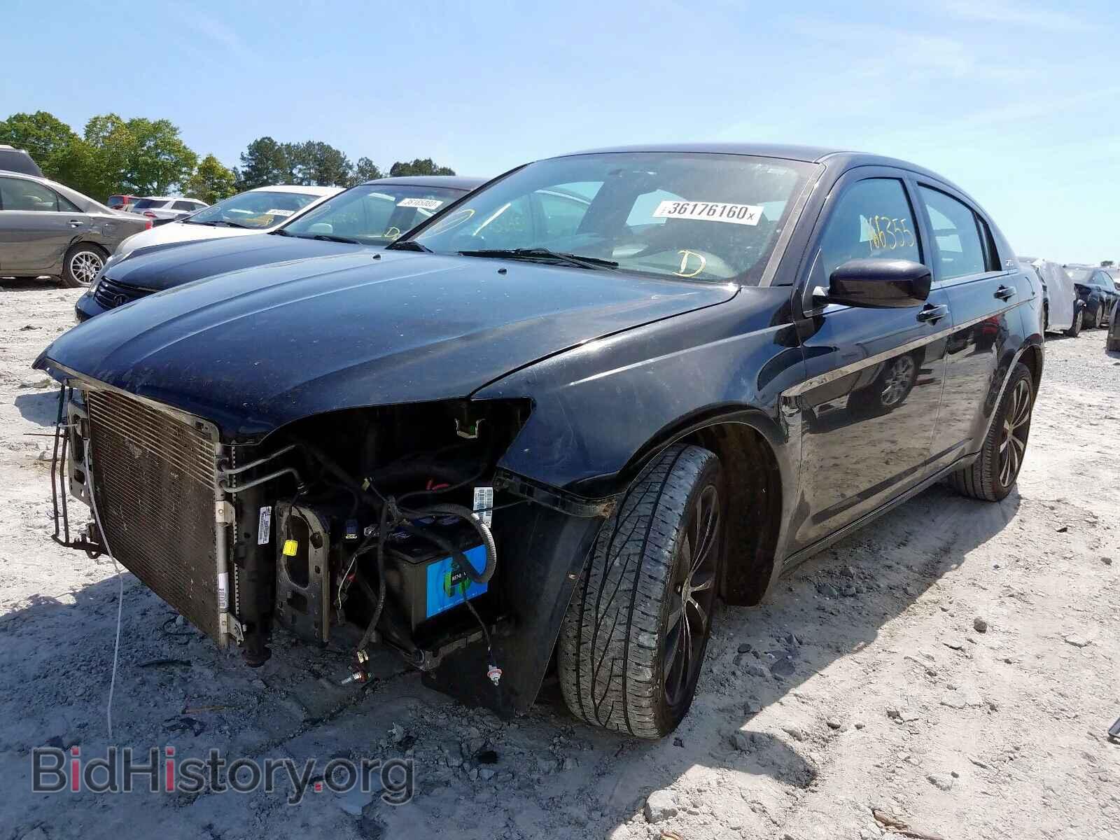 2011 CHRYSLER 200 - VIN: 1C3BC8FG7BN613049 - Фото 2