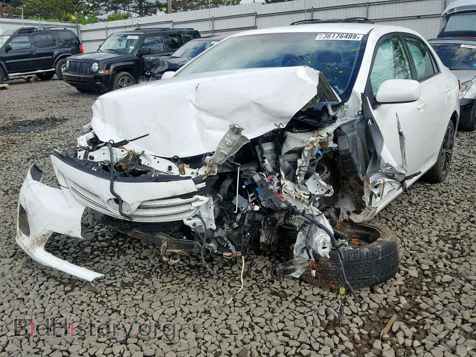 2013 TOYOTA COROLLA BA - VIN: 2T1BU4EE3DC062853 - Фото 2