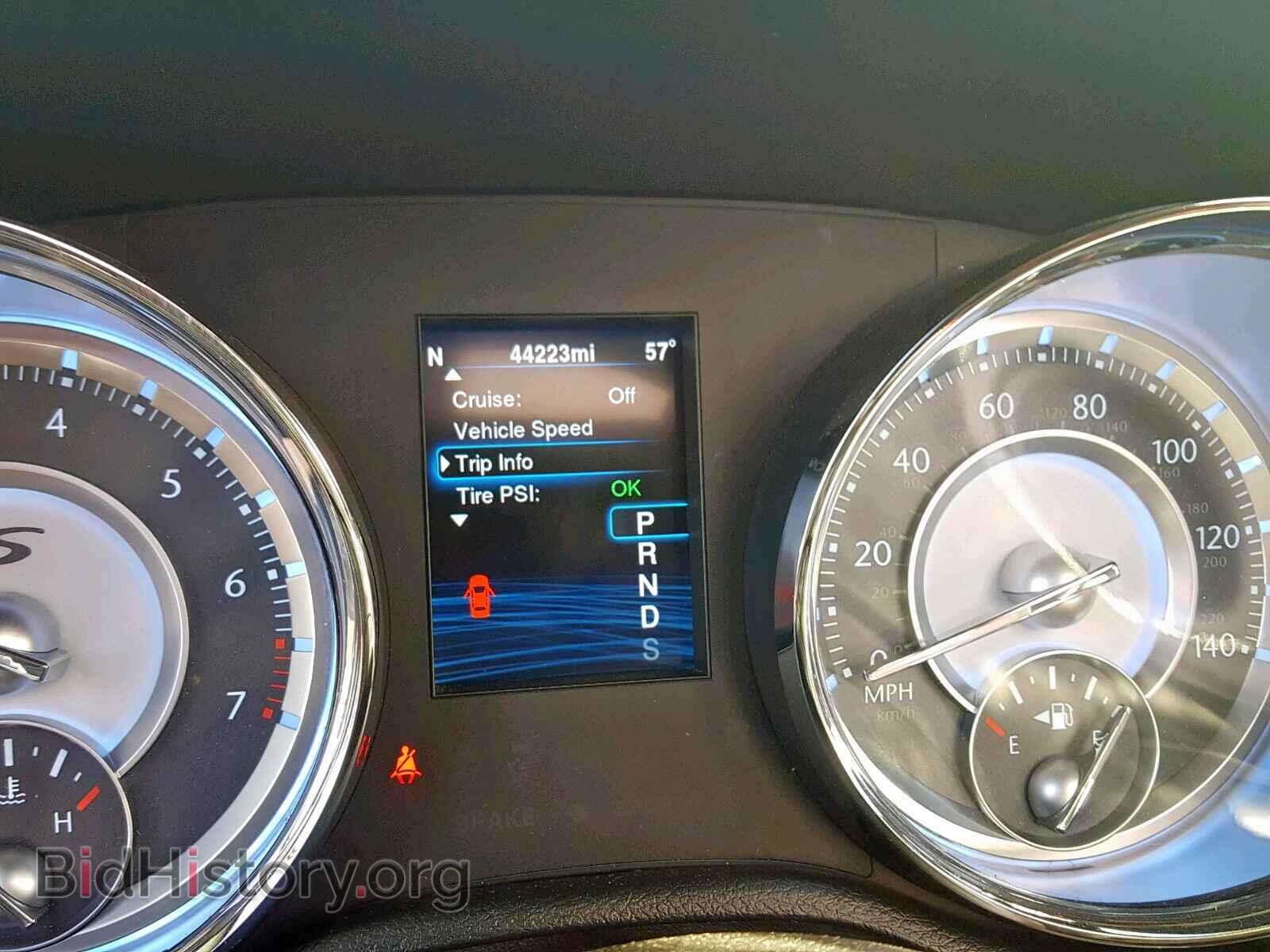 2014 CHRYSLER 300 - VIN: 2C3CCAGG7EH273599 - Фото 8