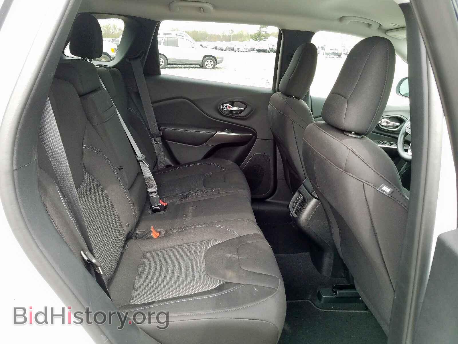 2019 JEEP CHEROKEE - VIN: 1C4PJMCB8KD352285 - Фото 6