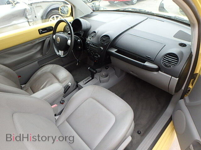 2003 VOLKSWAGEN BEETLE - VIN: 3VWCD21C03M429076 - Фото 5
