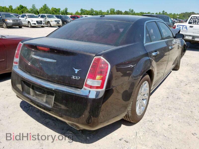 2012 Chrysler 300 (VIN 2C3CCACG7CH175482) — photo 4 of 10