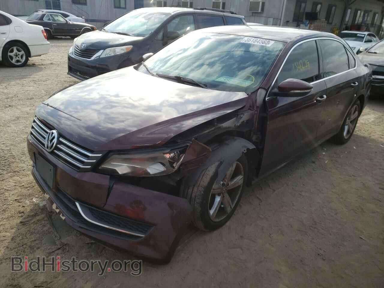 2012 VOLKSWAGEN PASSAT - VIN: 1VWBP7A35CC010643 - Фото 2