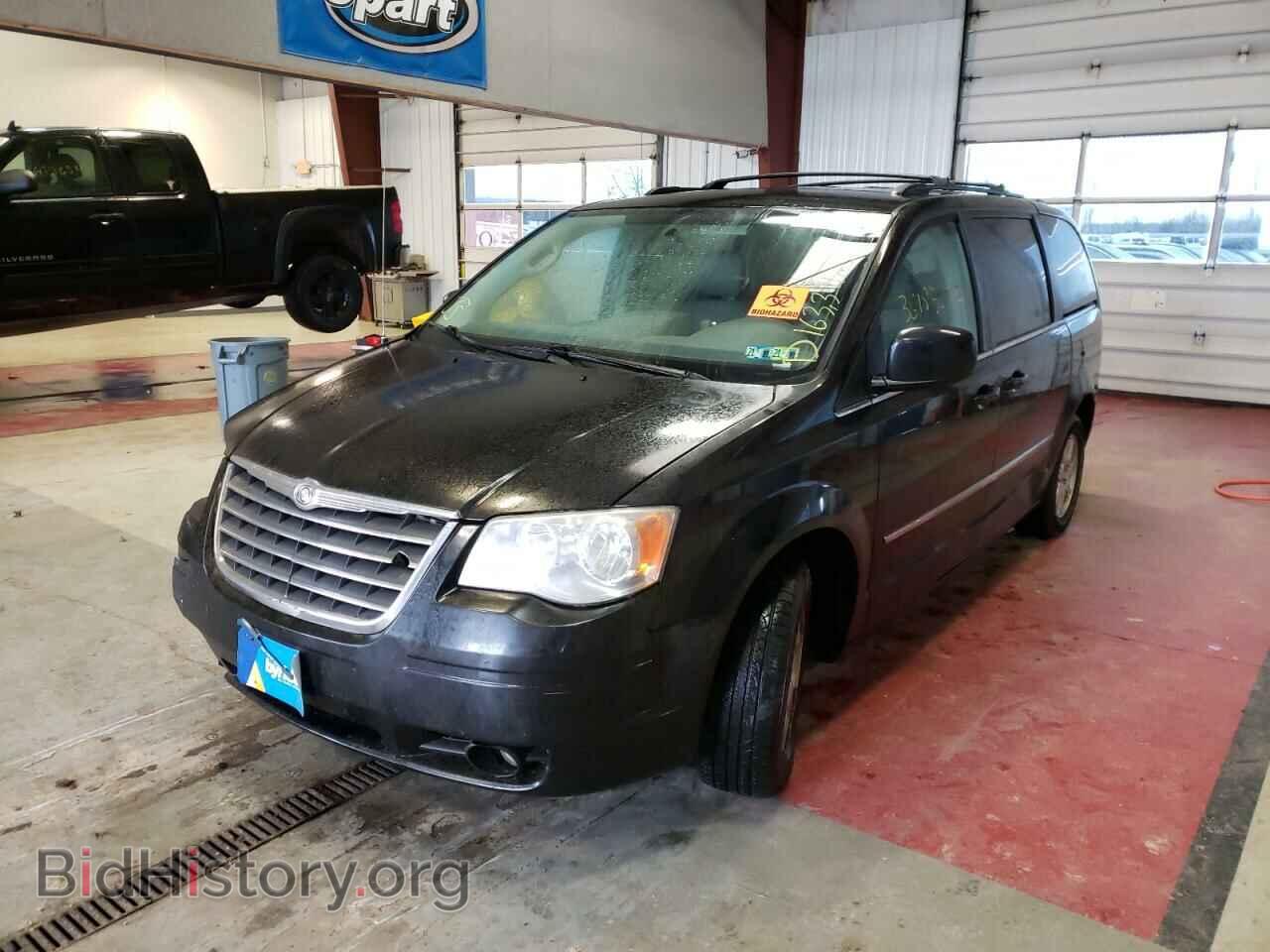 2010 CHRYSLER MINIVAN - VIN: 2A4RR5D1XAR449720 - Фото 2