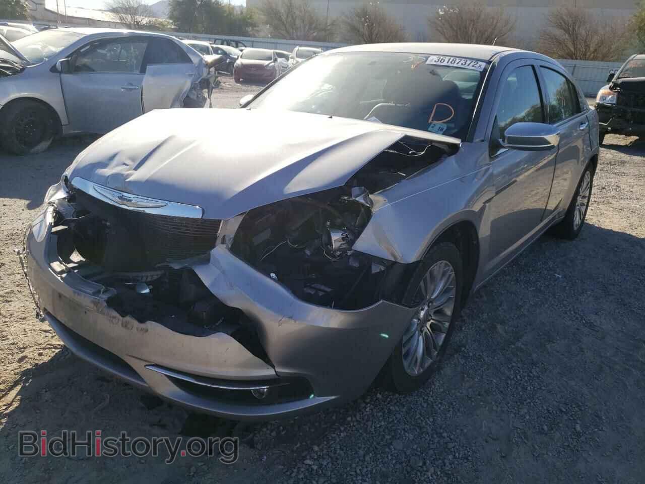 2013 CHRYSLER 200 - VIN: 1C3CCBCG7DN554545 - Фото 2