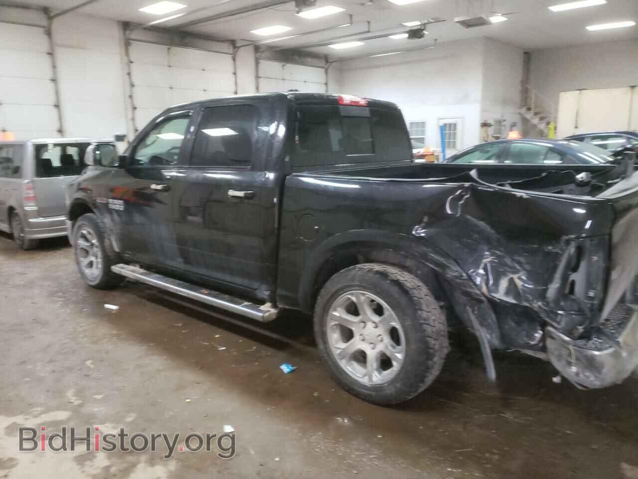 2016 RAM 1500 - VIN: 1C6RR7NM2GS360572 - Фото 2