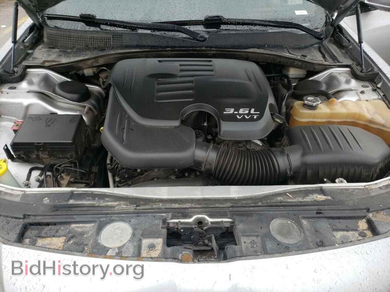 2014 CHRYSLER 300 - VIN: 2C3CCABG6EH118758 - Фото 11