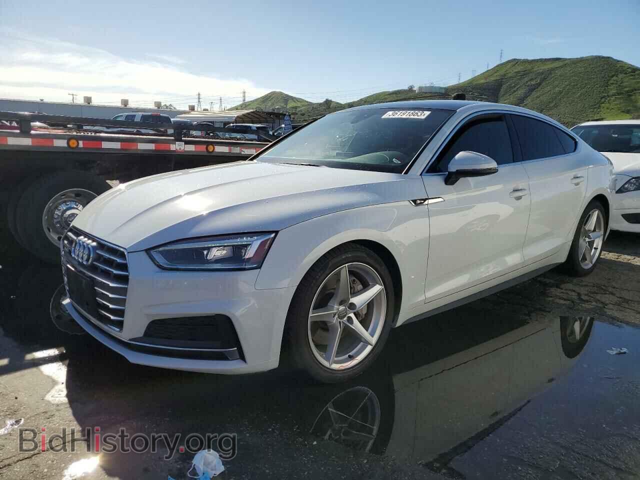 Photo WAUDNCF58KA015167 - AUDI A5 2019