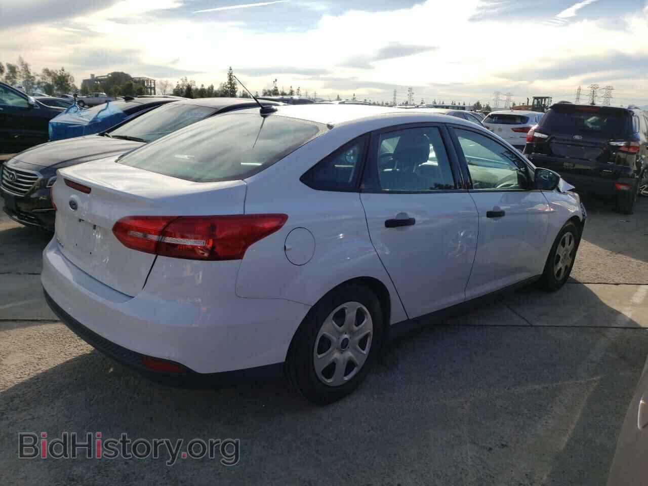 2016 FORD FOCUS - VIN: 1FADP3E20GL270899 - Фото 3