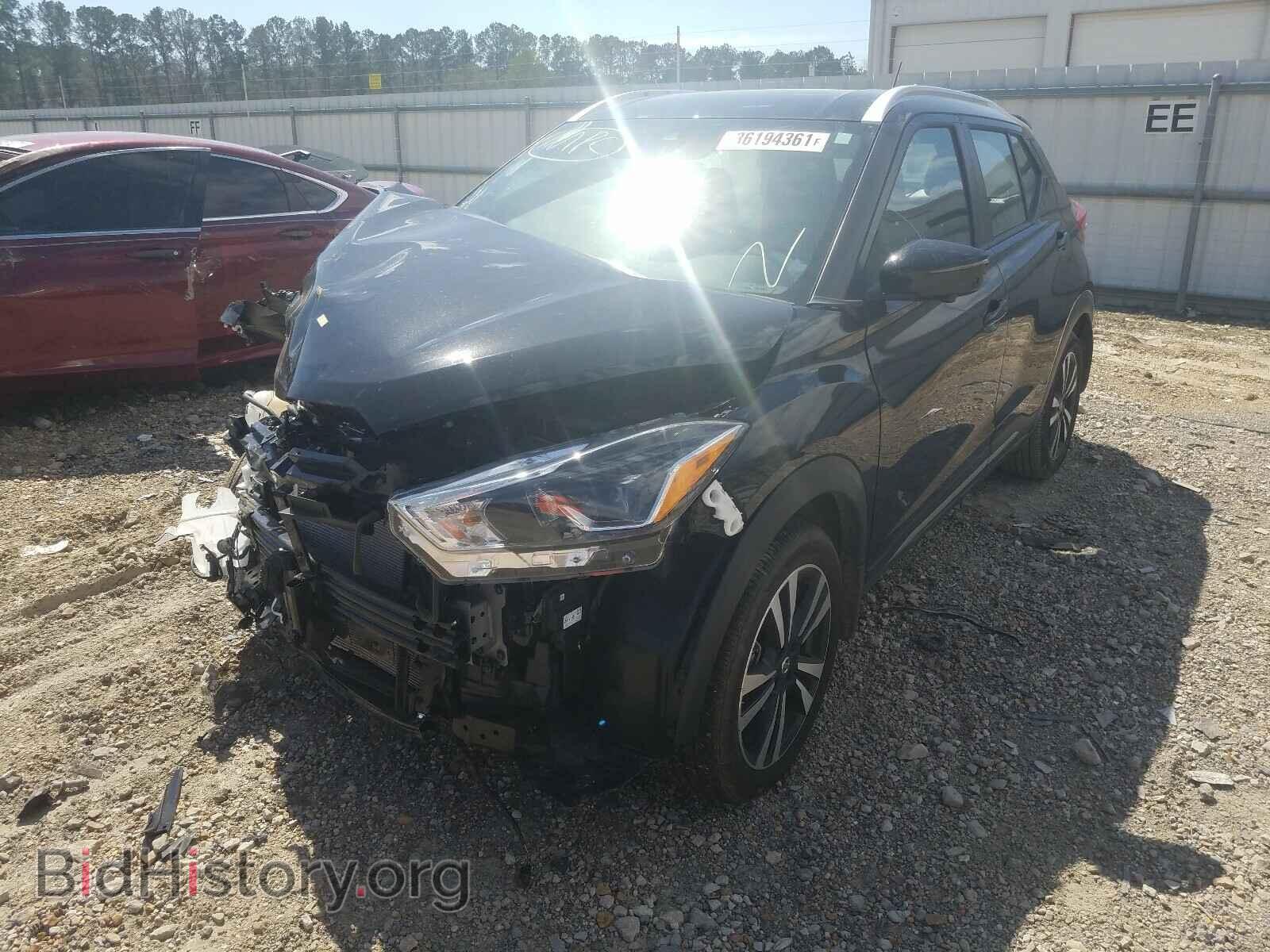 2020 NISSAN KICKS - VIN: 3N1CP5DV8LL524955 - Фото 2