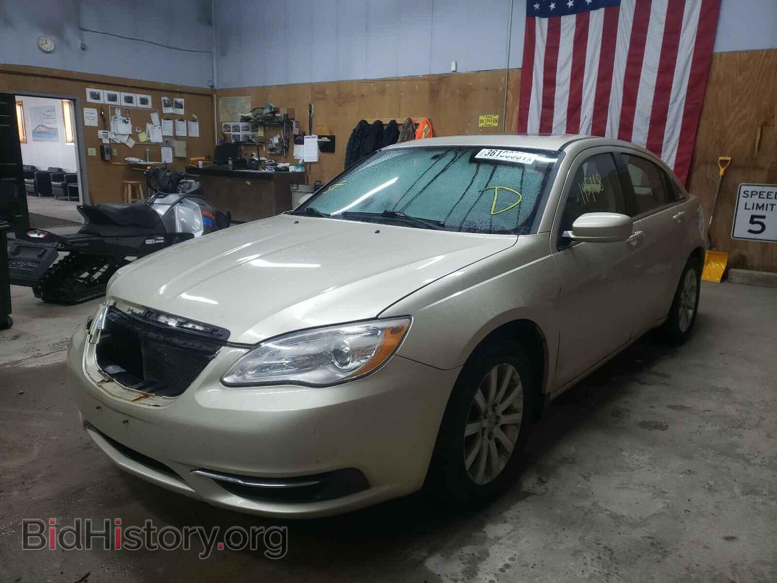 2011 CHRYSLER 200 - VIN: 1C3BC1FB7BN500536 - Фото 2