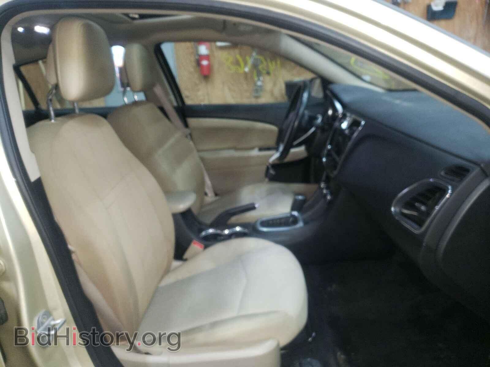 2011 CHRYSLER 200 - VIN: 1C3BC1FB7BN500536 - Фото 5