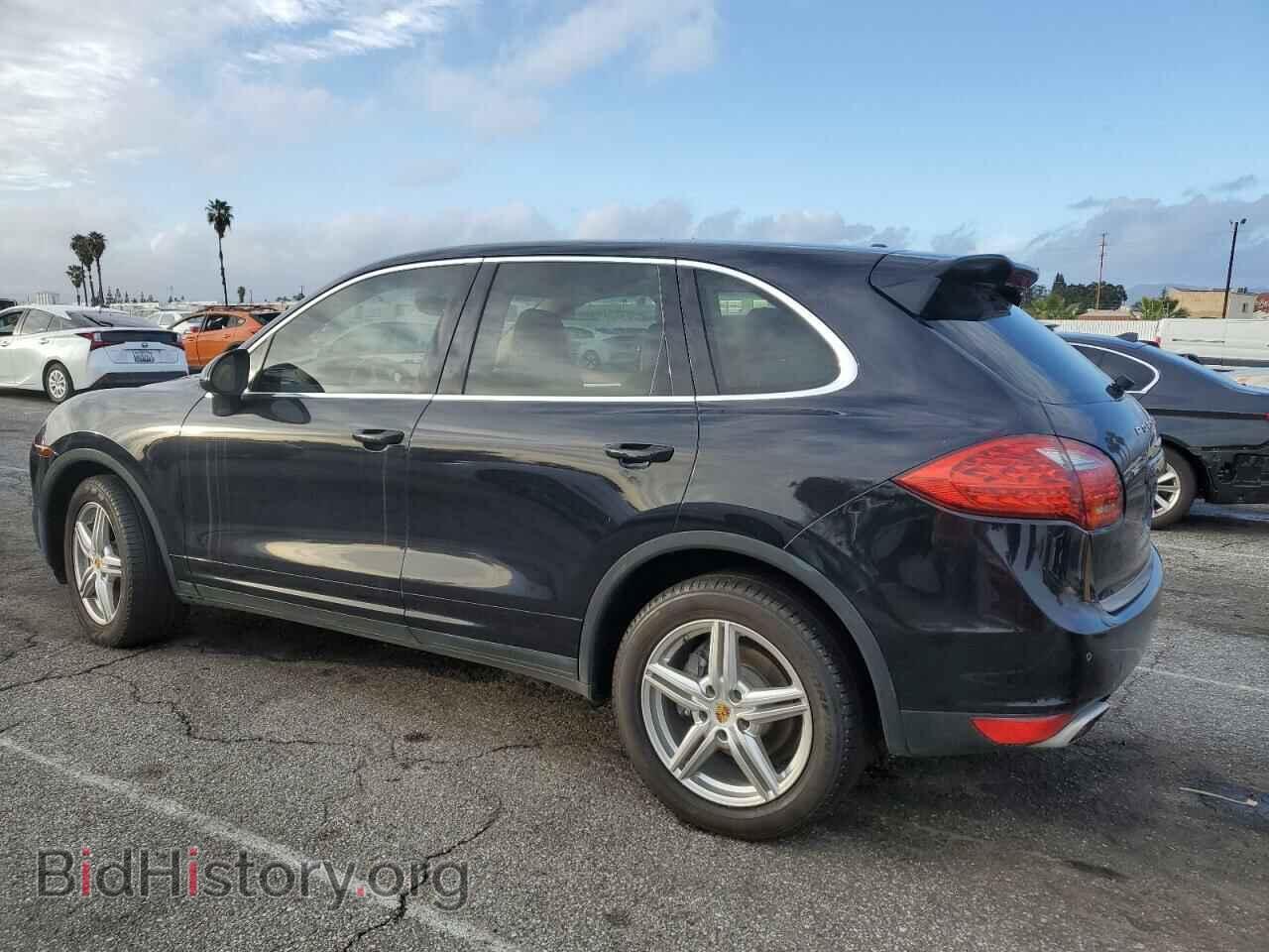 2013 PORSCHE CAYENNE - VIN: WP1AF2A28DLA23818 - Photo 2