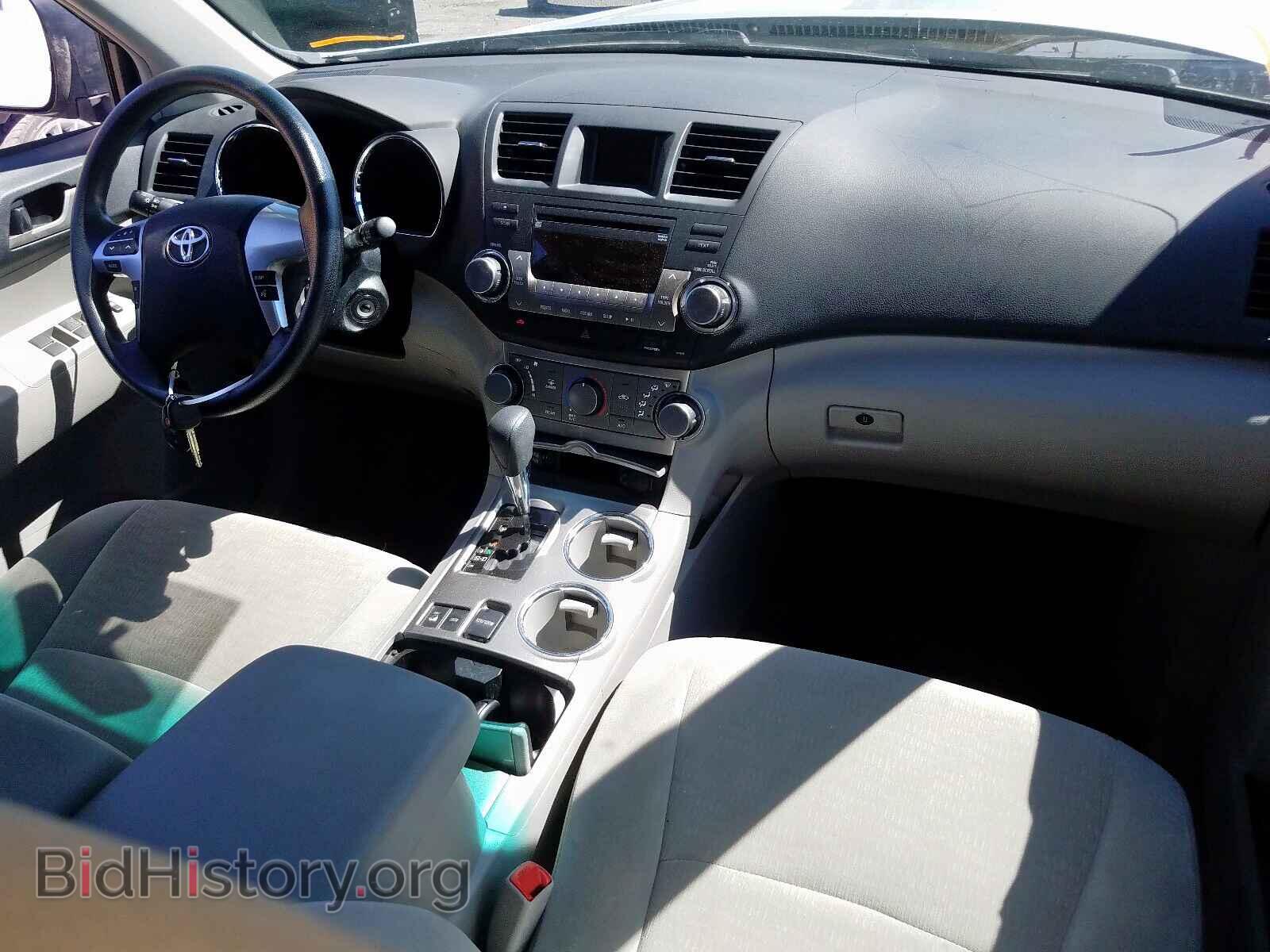 2012 TOYOTA HIGHLANDER - VIN: 5TDBK3EH0CS122992 - Фото 9